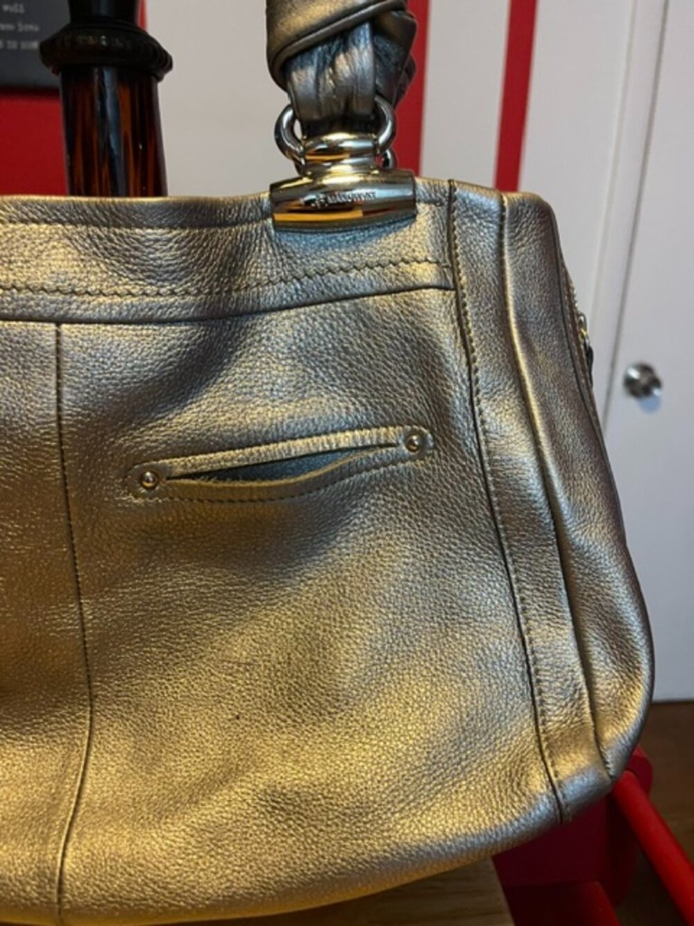 Handbag - Picture 3 of 8